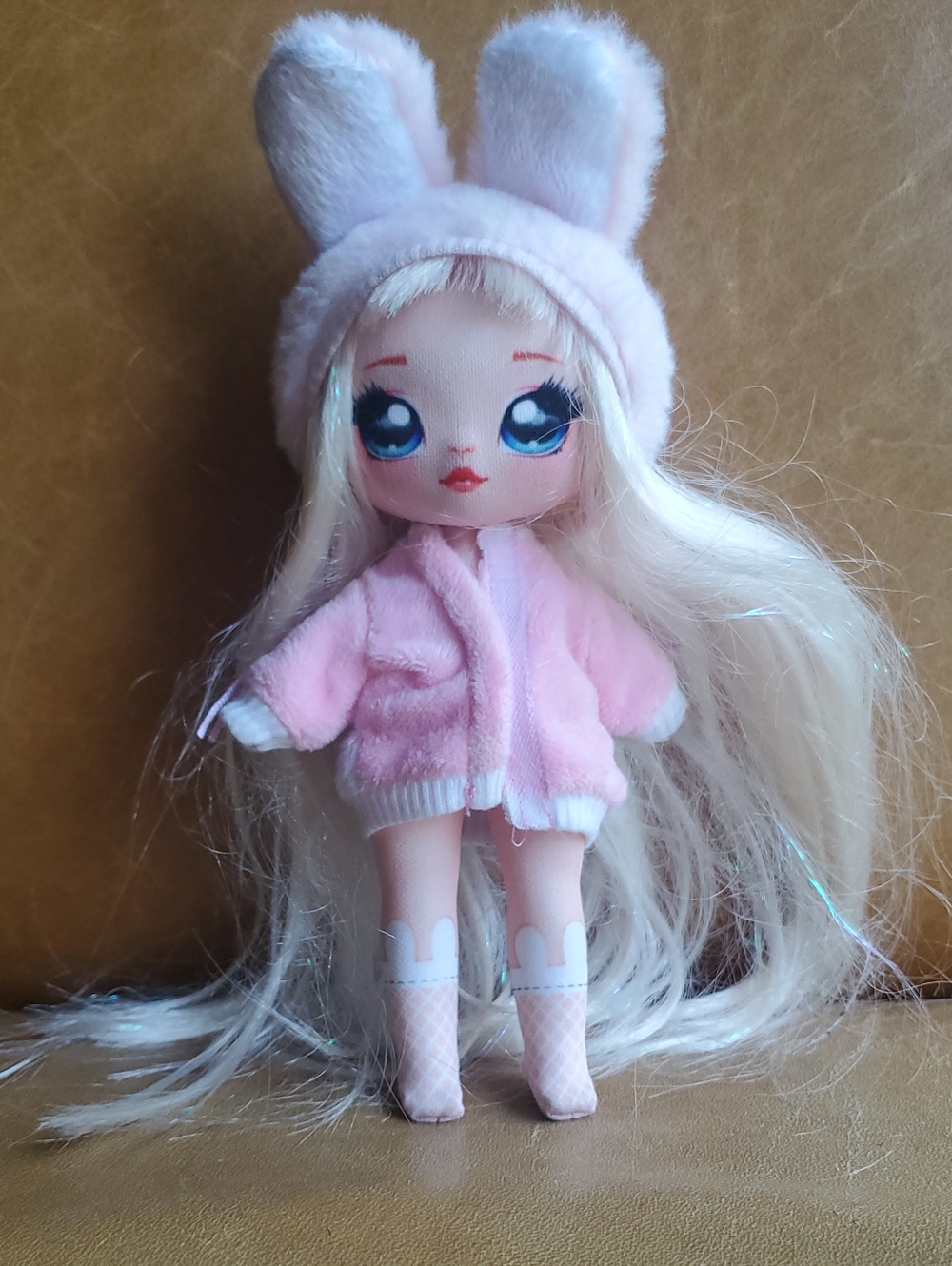 Na! Na! Na! Surprise Pink Bunny Hooded Fashion Doll